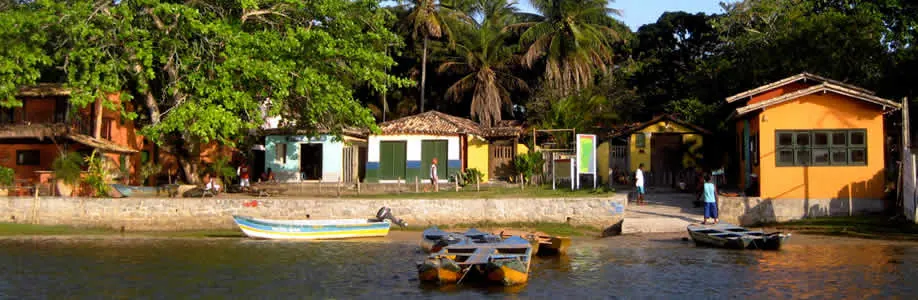Vista editorial de Caraíva, destino próximo a Trancoso