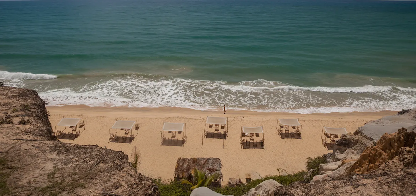 Villas em Trancoso cercadas por natureza e arquitetura de luxo discreta